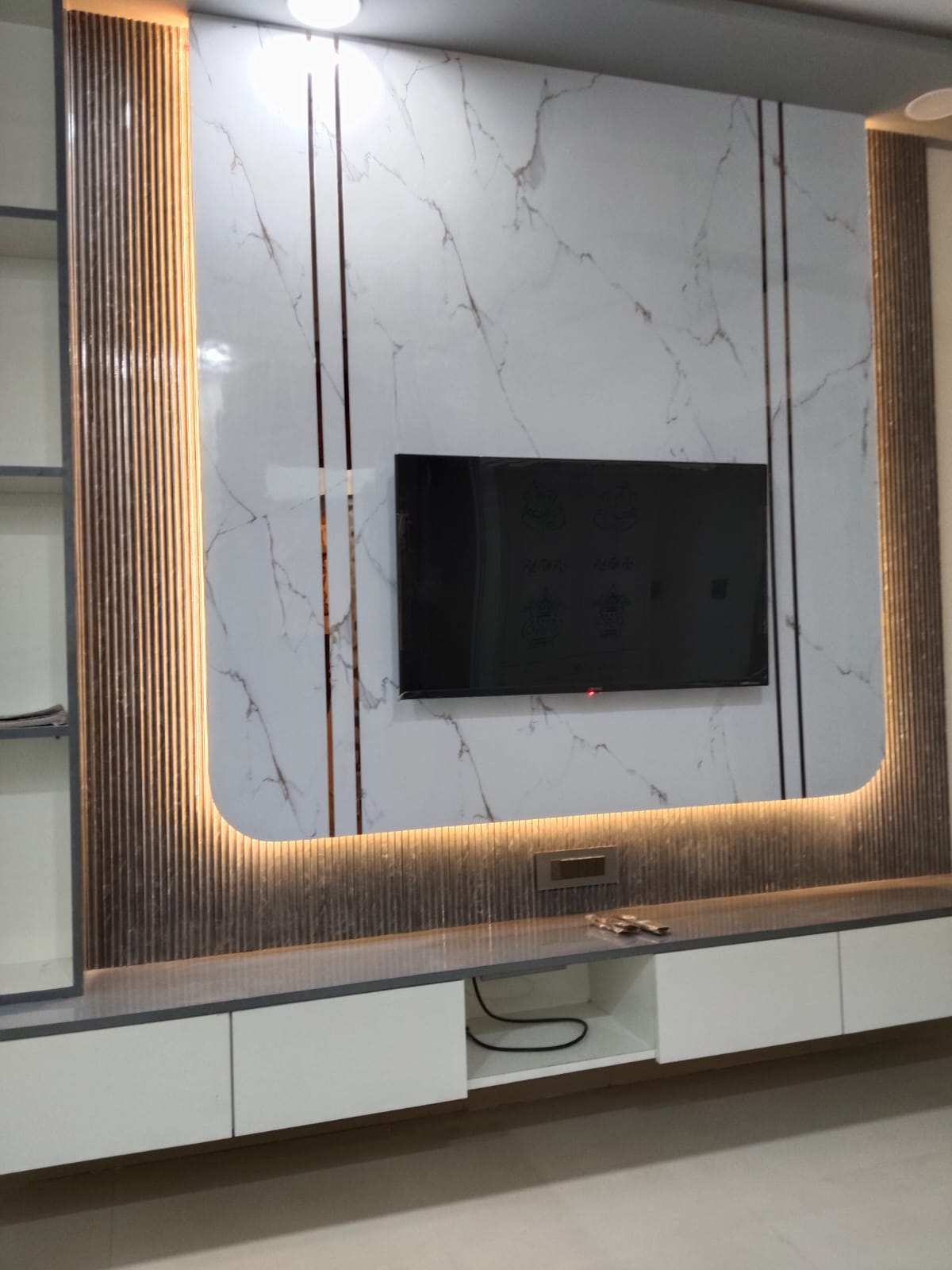Master Bedroom Wardrobe with Bronze Mirror Inlay & Loft Units
